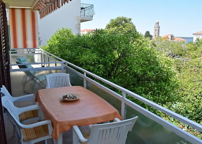 Close To Center, Quiet, With Parking * Хвар