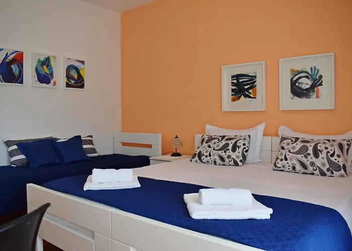 Close To Center, Quiet, With Parking Апартаменты