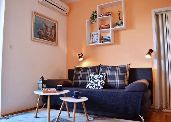 Close To Center, Quiet, With Parking Апартаменты