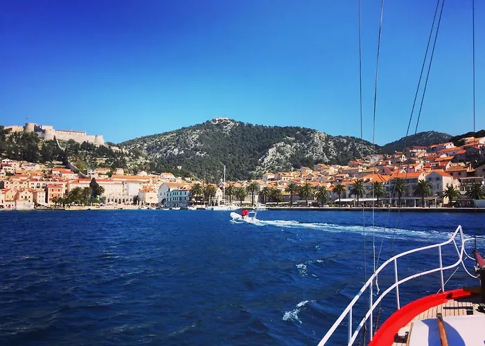 Close To Center, Quiet, With Parking Апартаменты