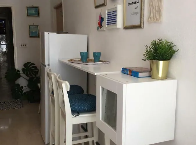 Close To Center, Quiet, With Parking *