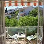 Close To Center, Quiet, With Parking Appartement *