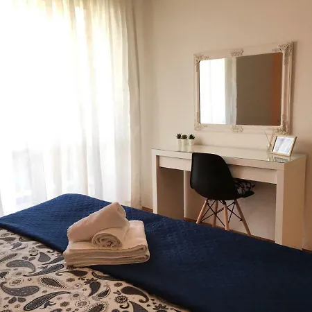 アパート Close To Center, Quiet, With Parking