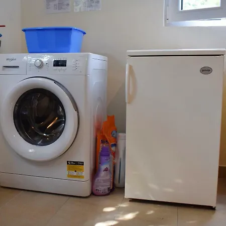 アパート Close To Center, Quiet, With Parking フヴァル