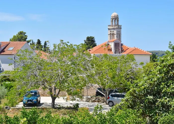 Close To Center, Quiet, With Parking * Hvar Town