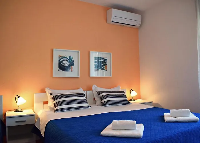 Apartment Close To Center, Quiet, With Parking Hvar Town