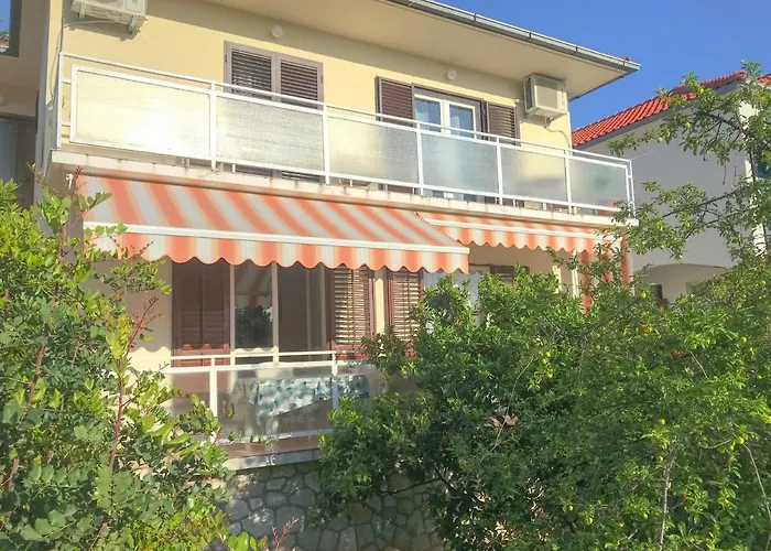 Close To Center, Quiet, With Parking Apartment Hvar Town